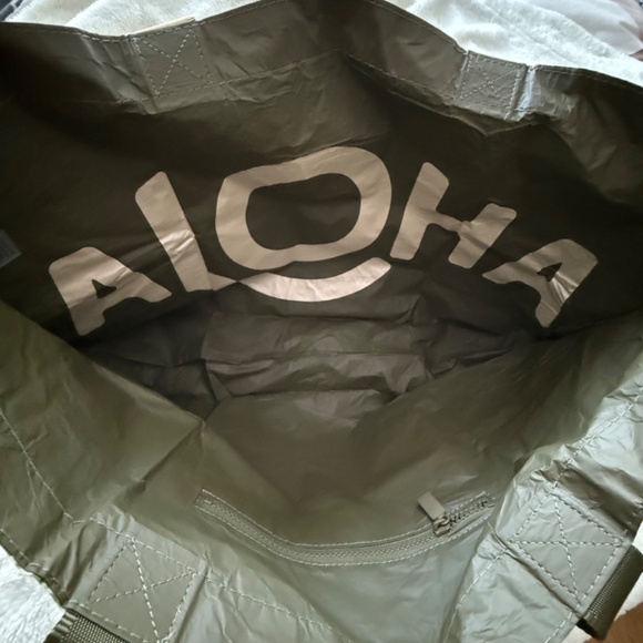 New!! Aloha Collection - HALO HALO - Reversible! - rare design!! - Picture 8 of 9